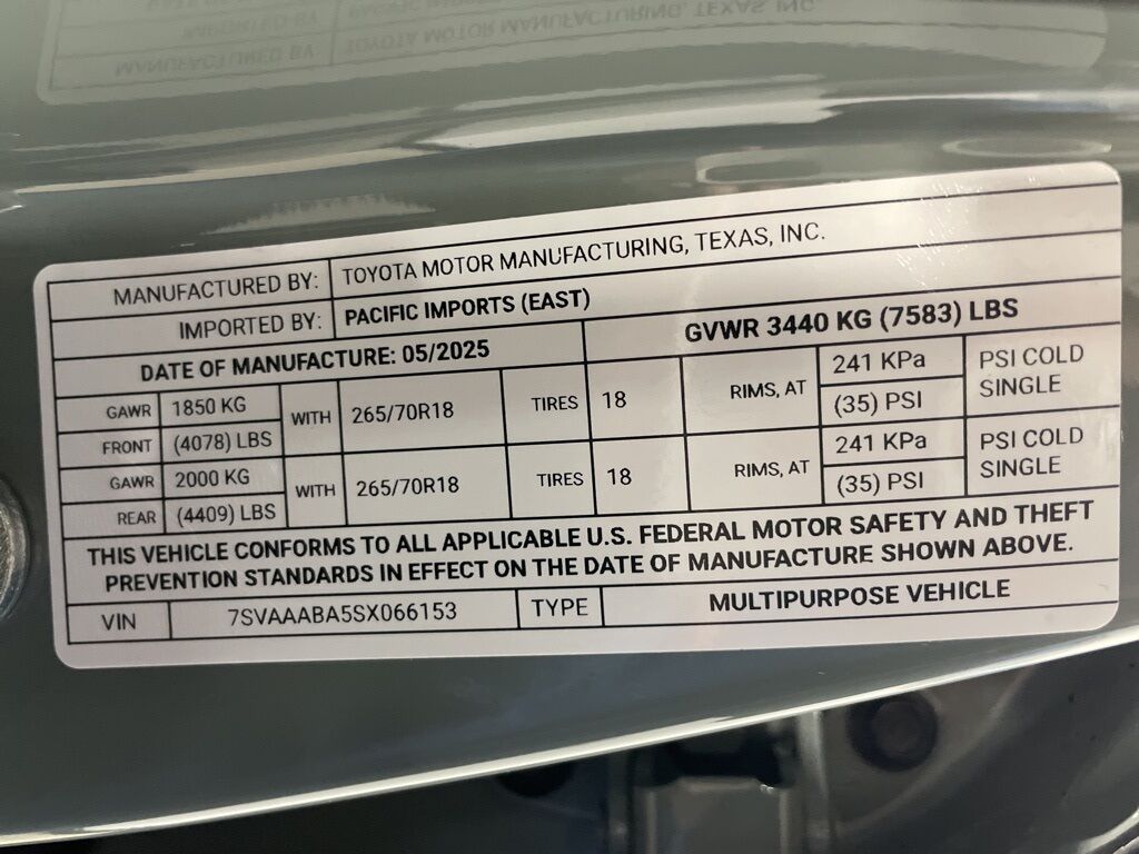 2025 Toyota Sequoia SR5 4WD Fond du Lac WI 2025 Toyota Sequoia SR5 4WD Fond du Lac WI