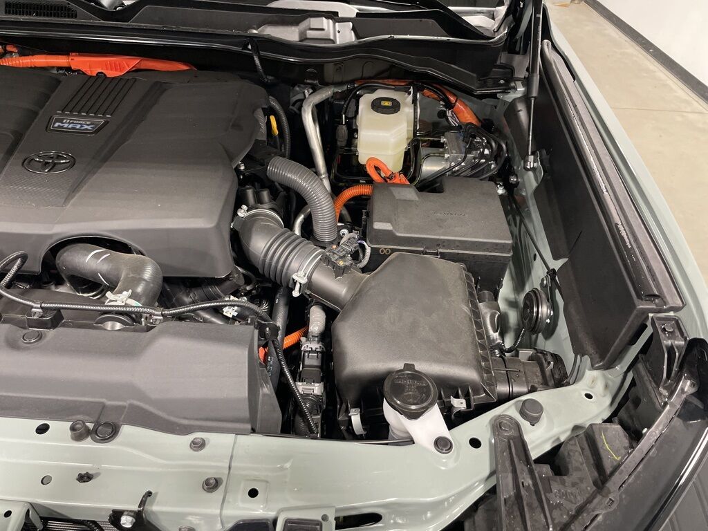 2025 Toyota Sequoia SR5 4WD Fond du Lac WI 2025 Toyota Sequoia SR5 4WD Fond du Lac WI