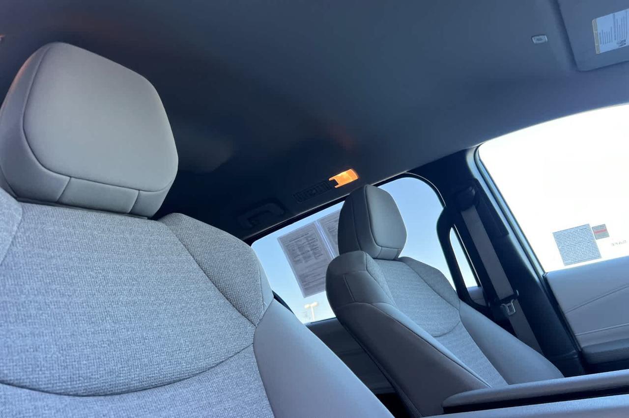 2025 Toyota Sienna LE Roseville CA