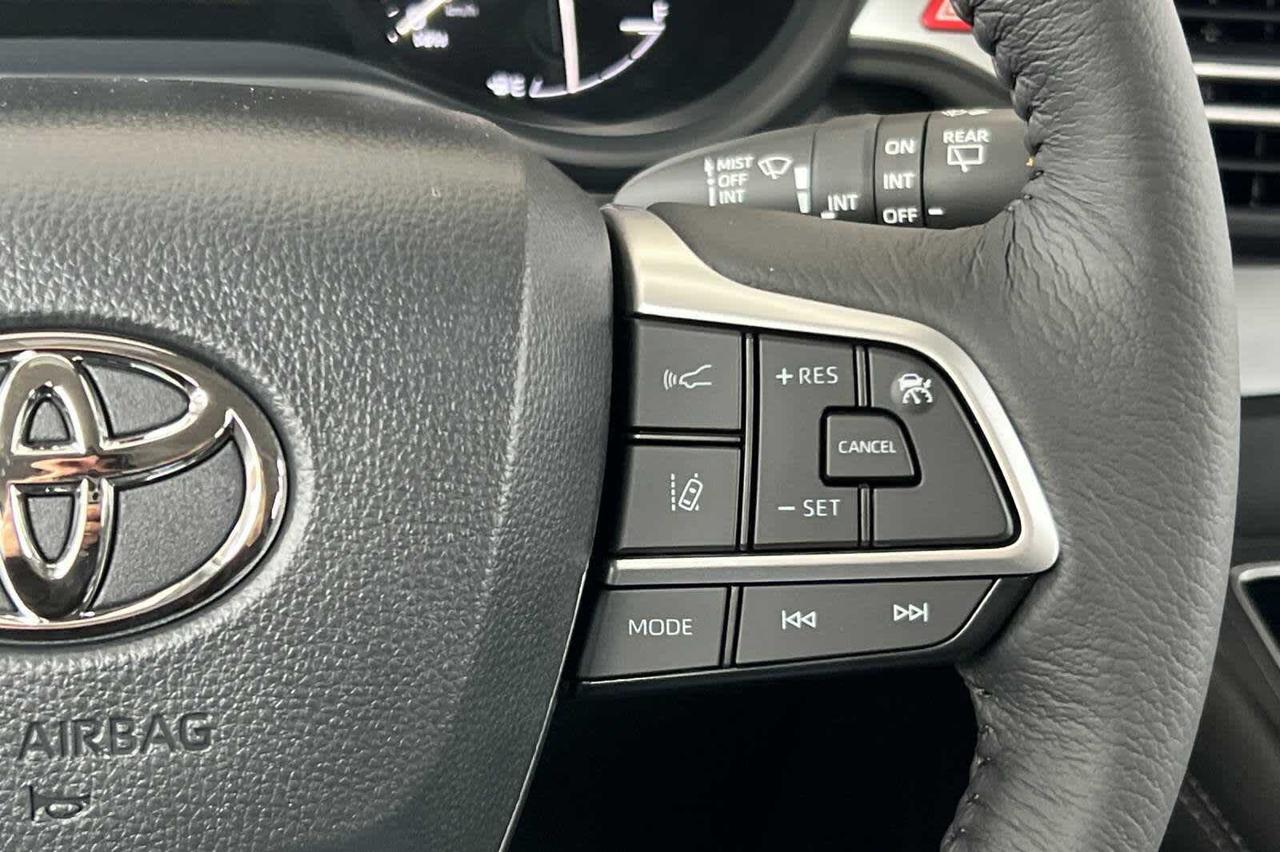 2025 Toyota Sienna XLE Roseville CA