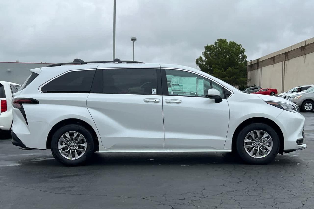 2025 Toyota Sienna XLE Roseville CA