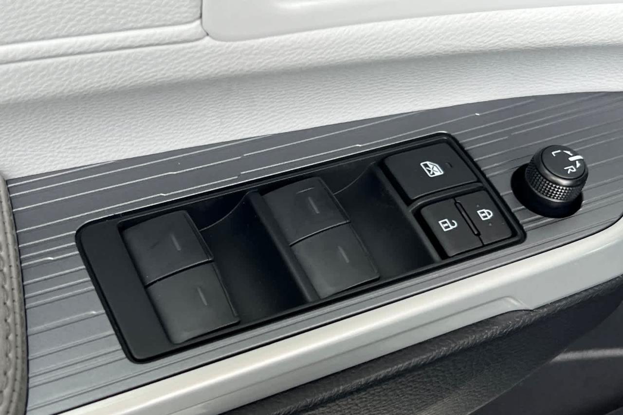 2025 Toyota Sienna XLE Roseville CA