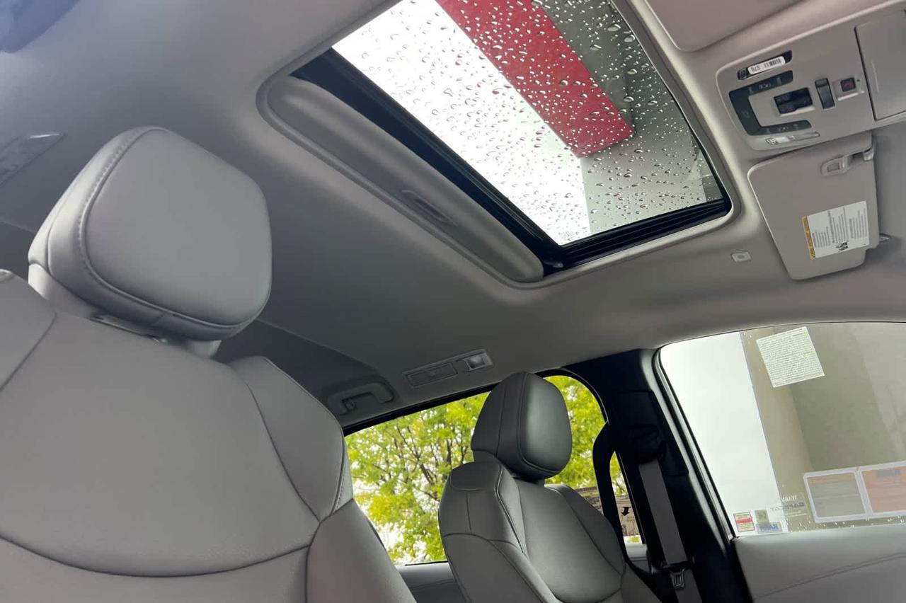 2025 Toyota Sienna XLE Roseville CA