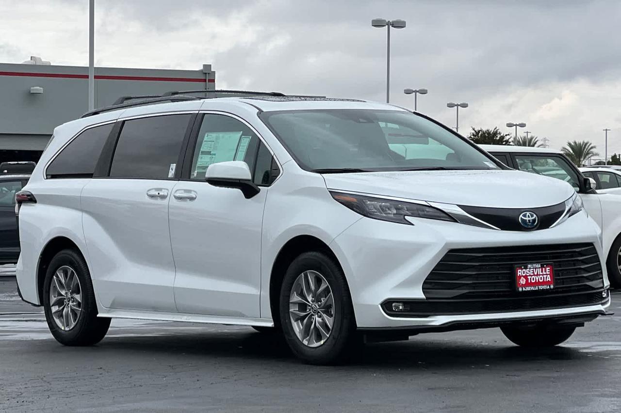 2025 Toyota Sienna XLE Roseville CA