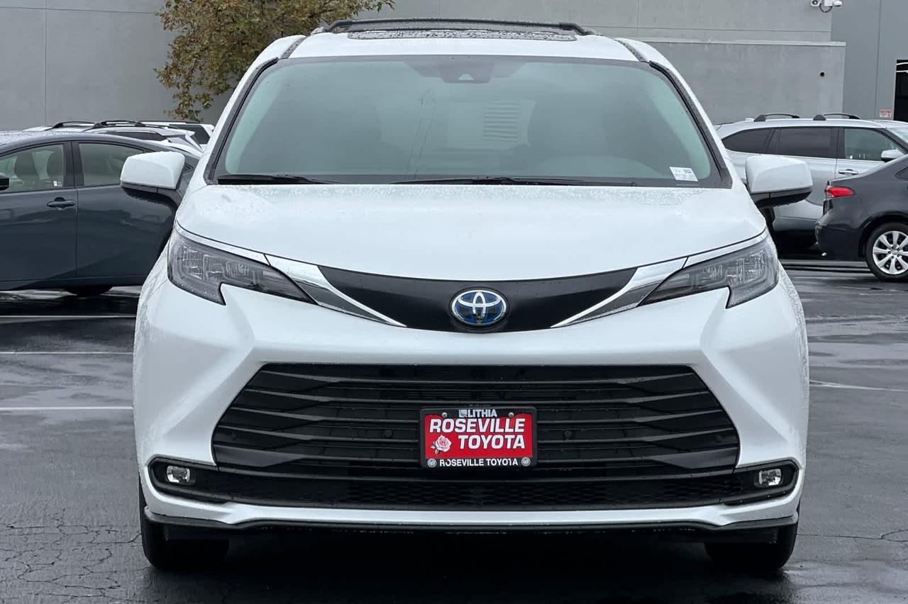 2025 Toyota Sienna XLE Roseville CA