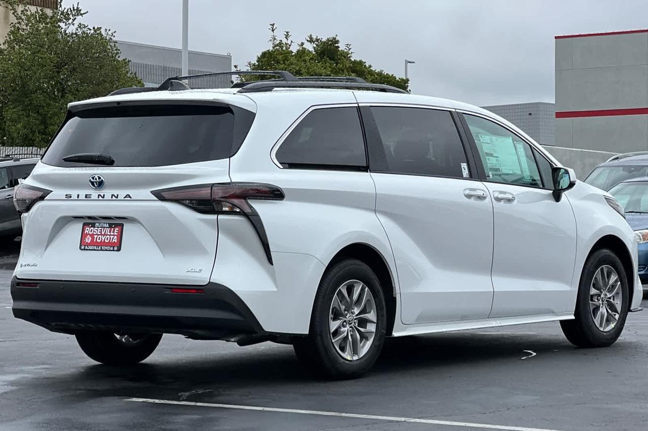 2025 Toyota Sienna XLE Roseville CA