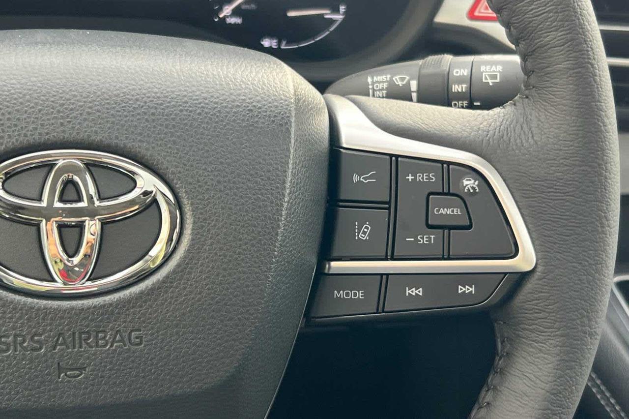 2025 Toyota Sienna XLE Roseville CA
