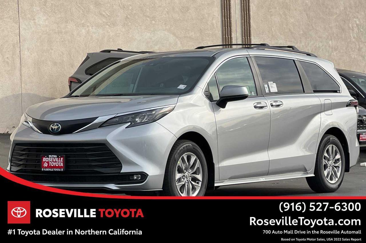 2025 Toyota Sienna XLE
