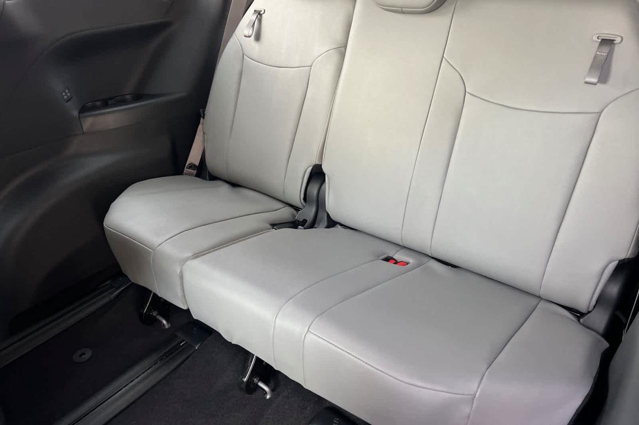 2025 Toyota Sienna XLE Roseville CA