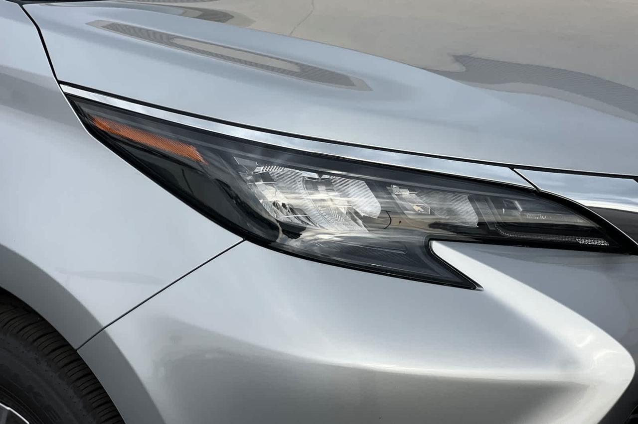 2025 Toyota Sienna XLE Roseville CA