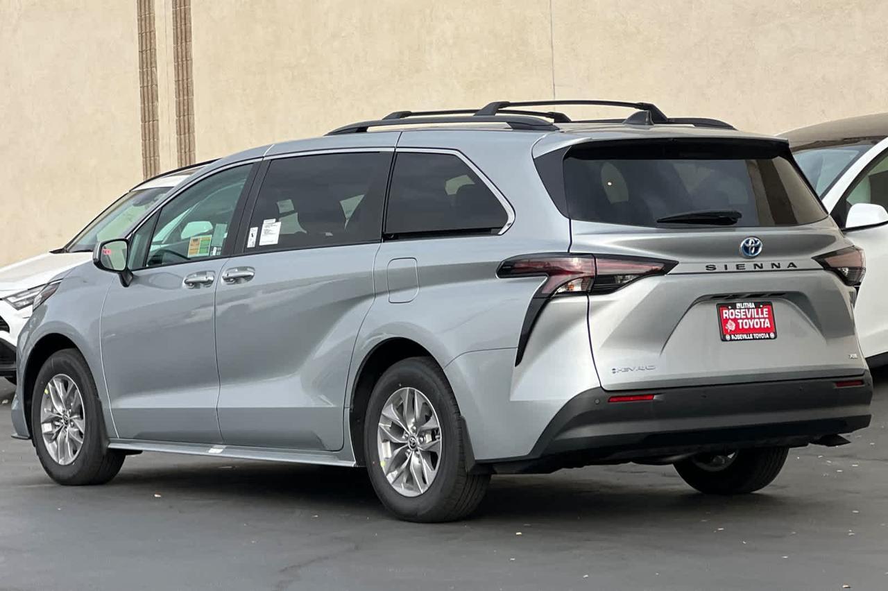 2025 Toyota Sienna XLE Roseville CA