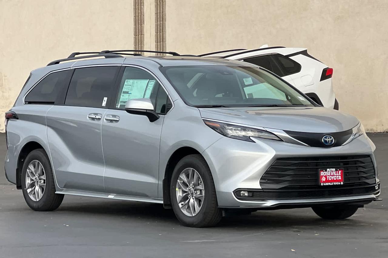 2025 Toyota Sienna XLE Roseville CA