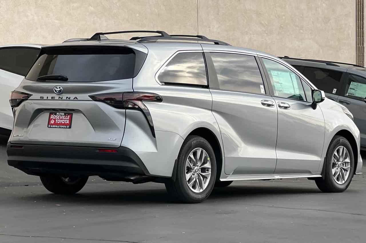 2025 Toyota Sienna XLE Roseville CA