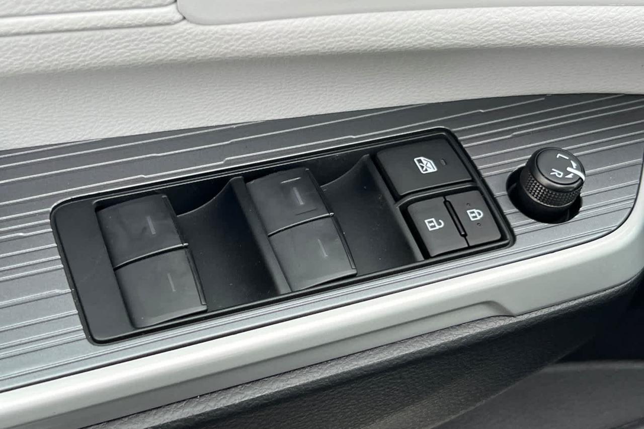 2025 Toyota Sienna XLE Roseville CA