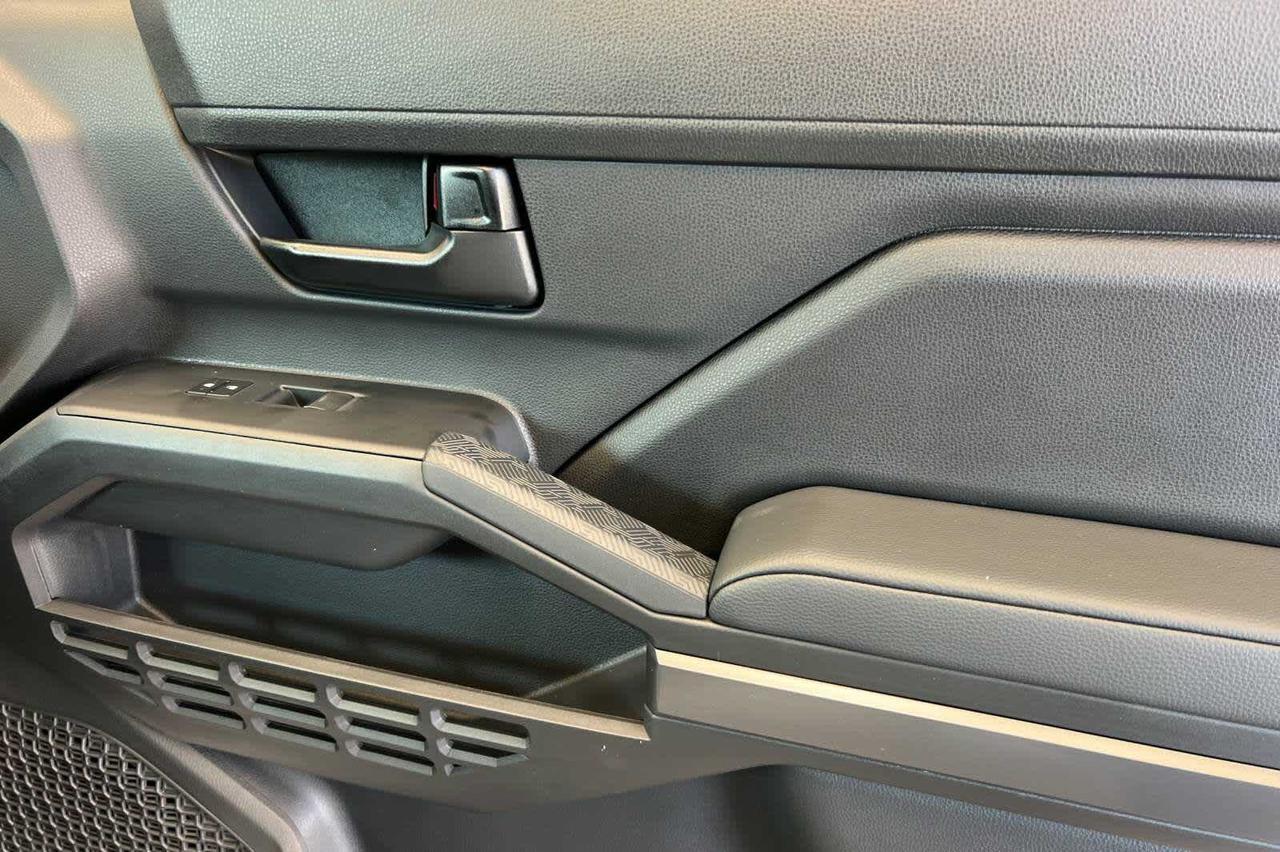 2025 Toyota Tacoma SR5 Roseville CA