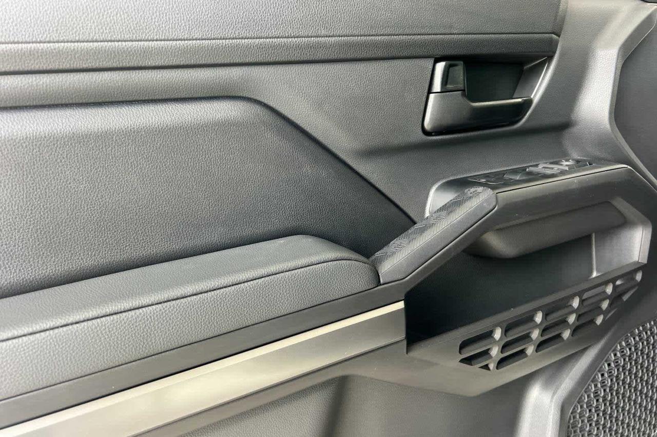 2025 Toyota Tacoma SR5 Roseville CA