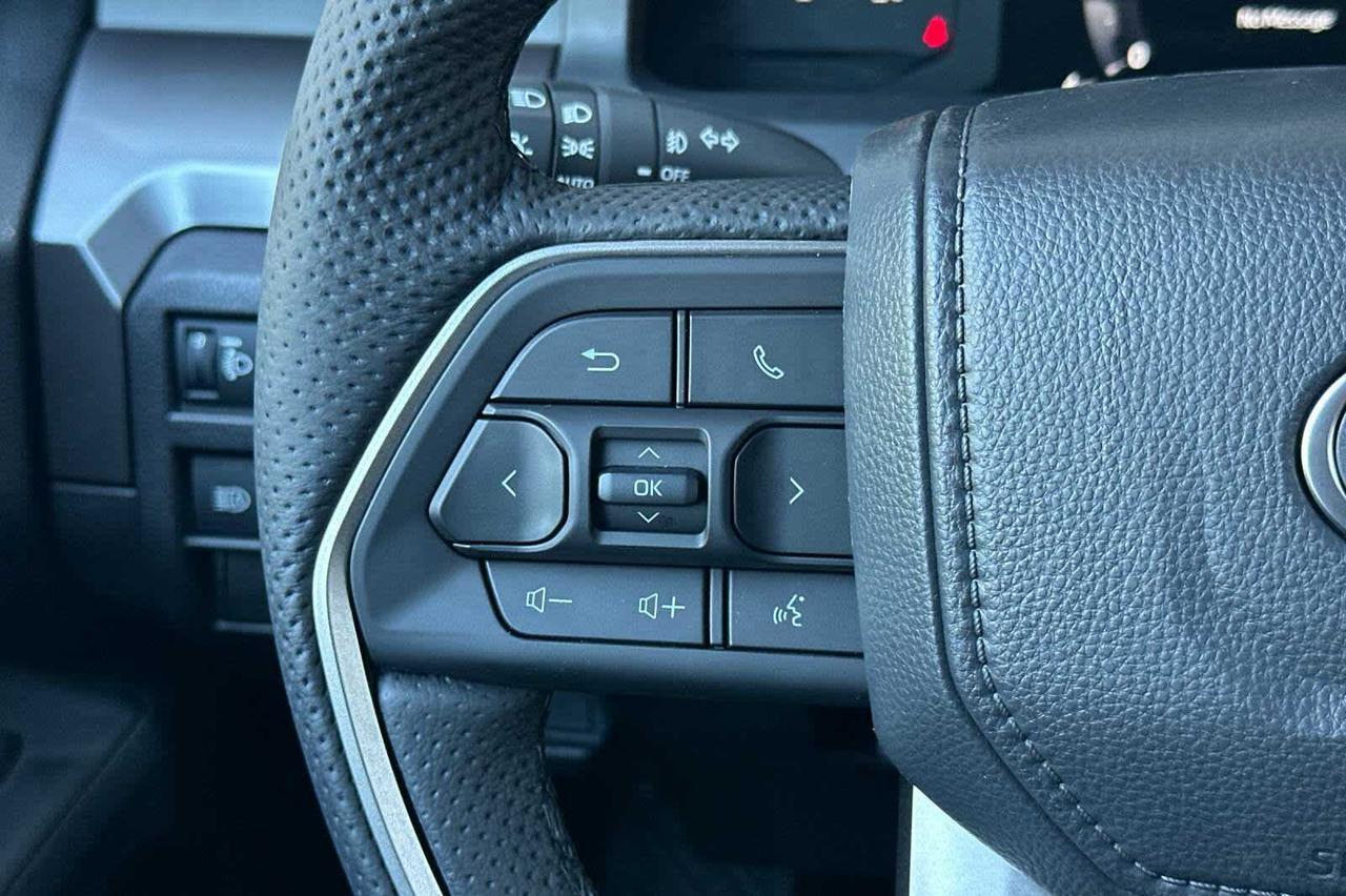 2025 Toyota Tacoma SR5 Roseville CA
