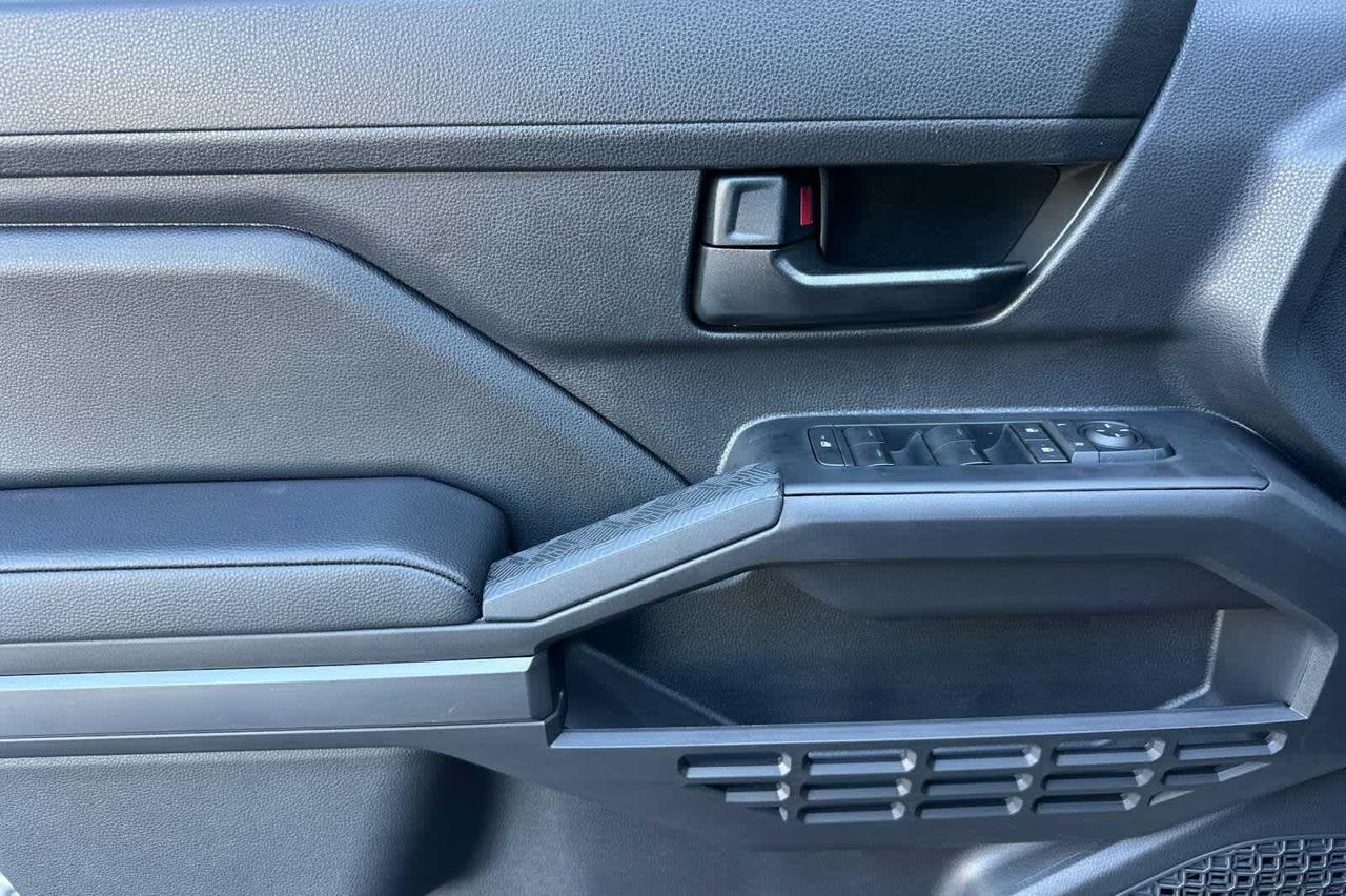 2025 Toyota Tacoma SR5 Roseville CA