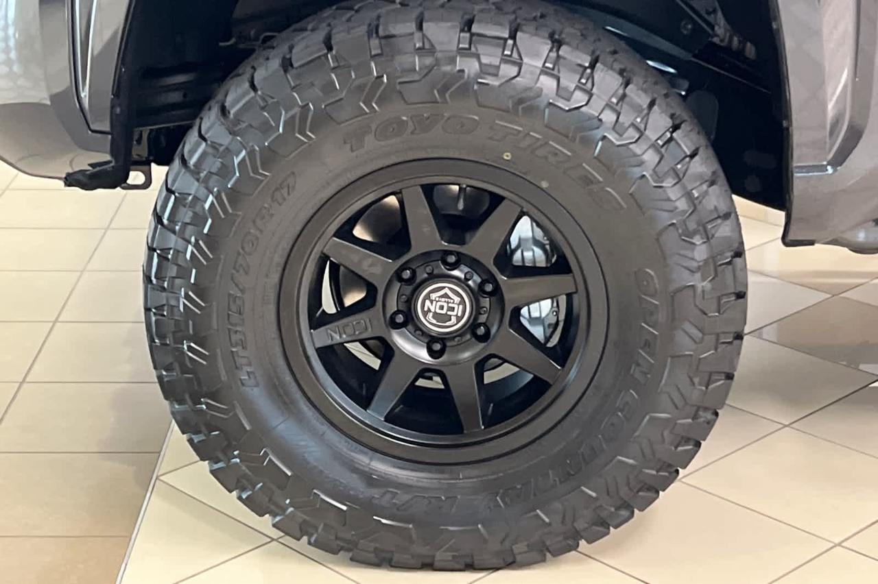 2025 Toyota Tacoma SR5 Roseville CA