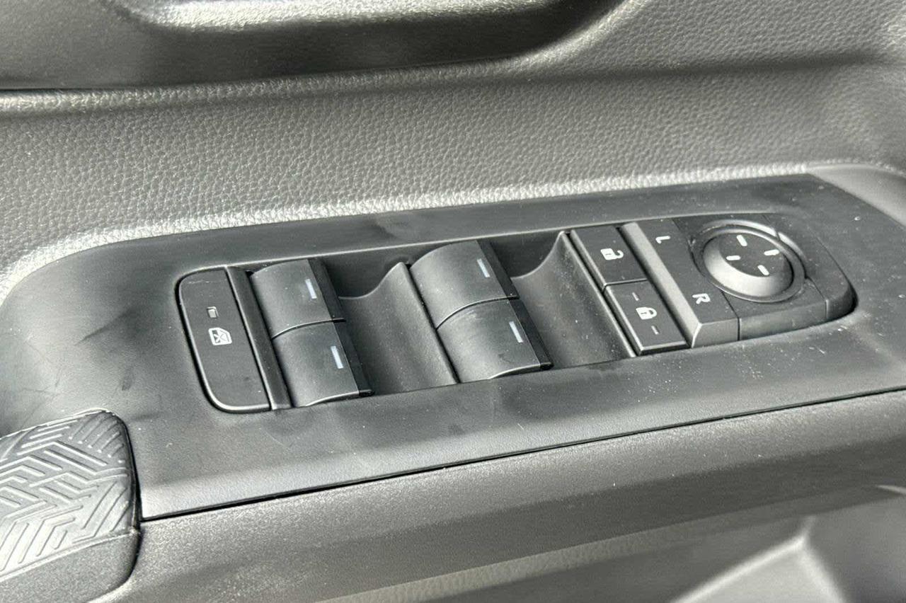 2025 Toyota Tacoma SR5 Roseville CA