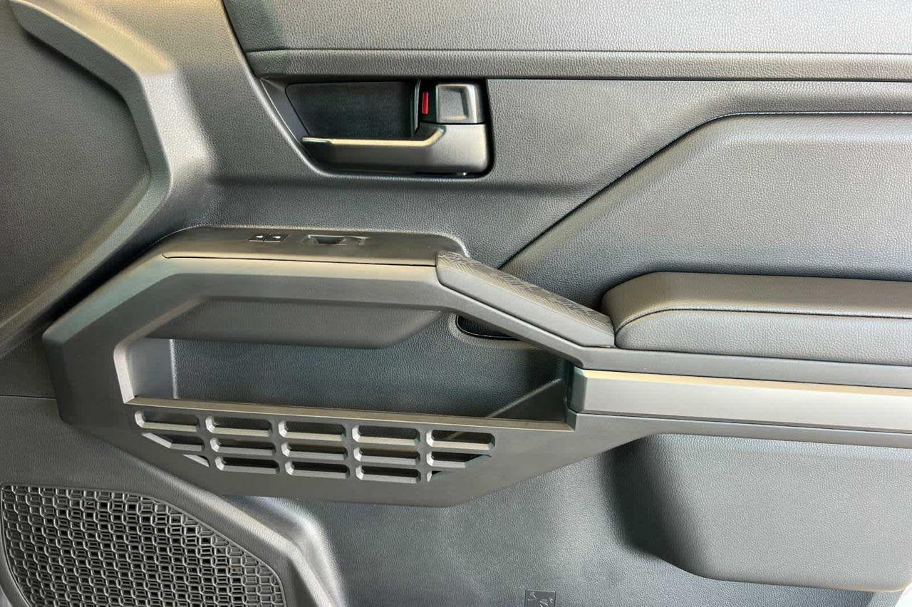 2025 Toyota Tacoma SR5 Roseville CA