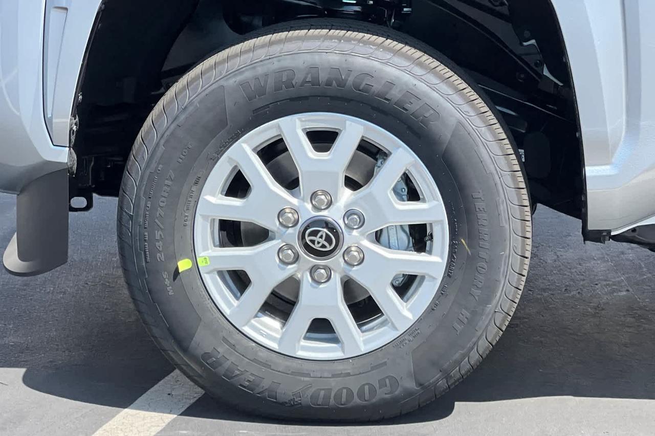 2025 Toyota Tacoma SR5 Roseville CA