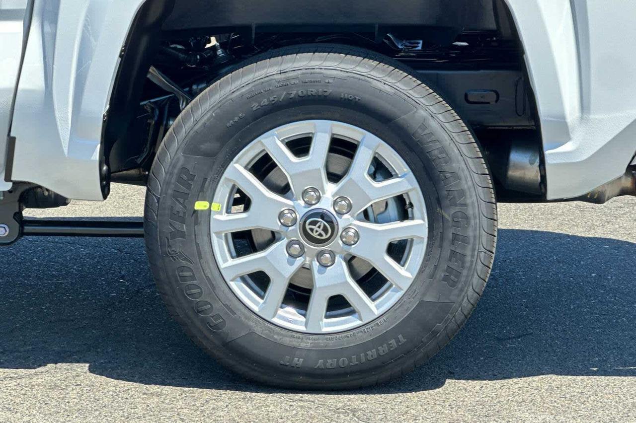 2025 Toyota Tacoma SR5 Roseville CA