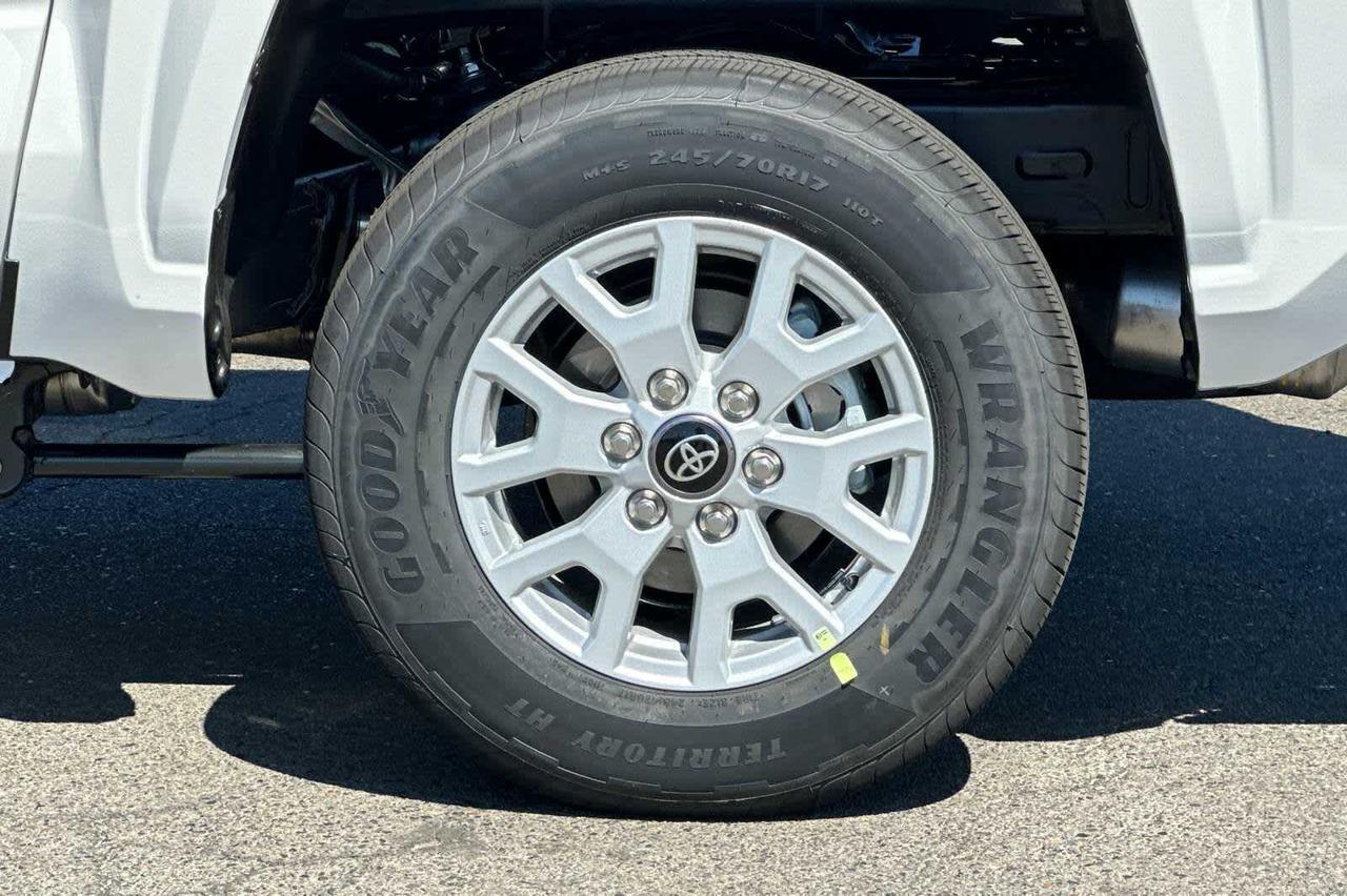2025 Toyota Tacoma SR5 Roseville CA