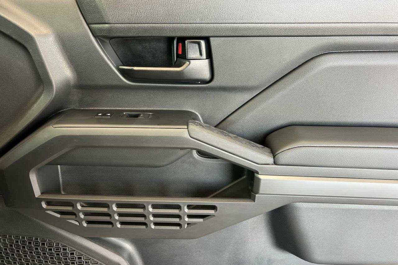 2025 Toyota Tacoma SR5 Roseville CA