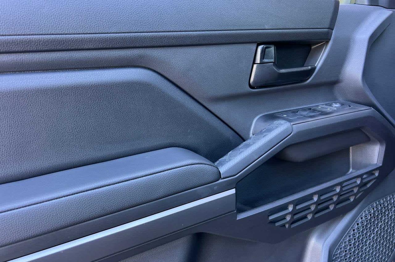 2025 Toyota Tacoma SR5 Roseville CA