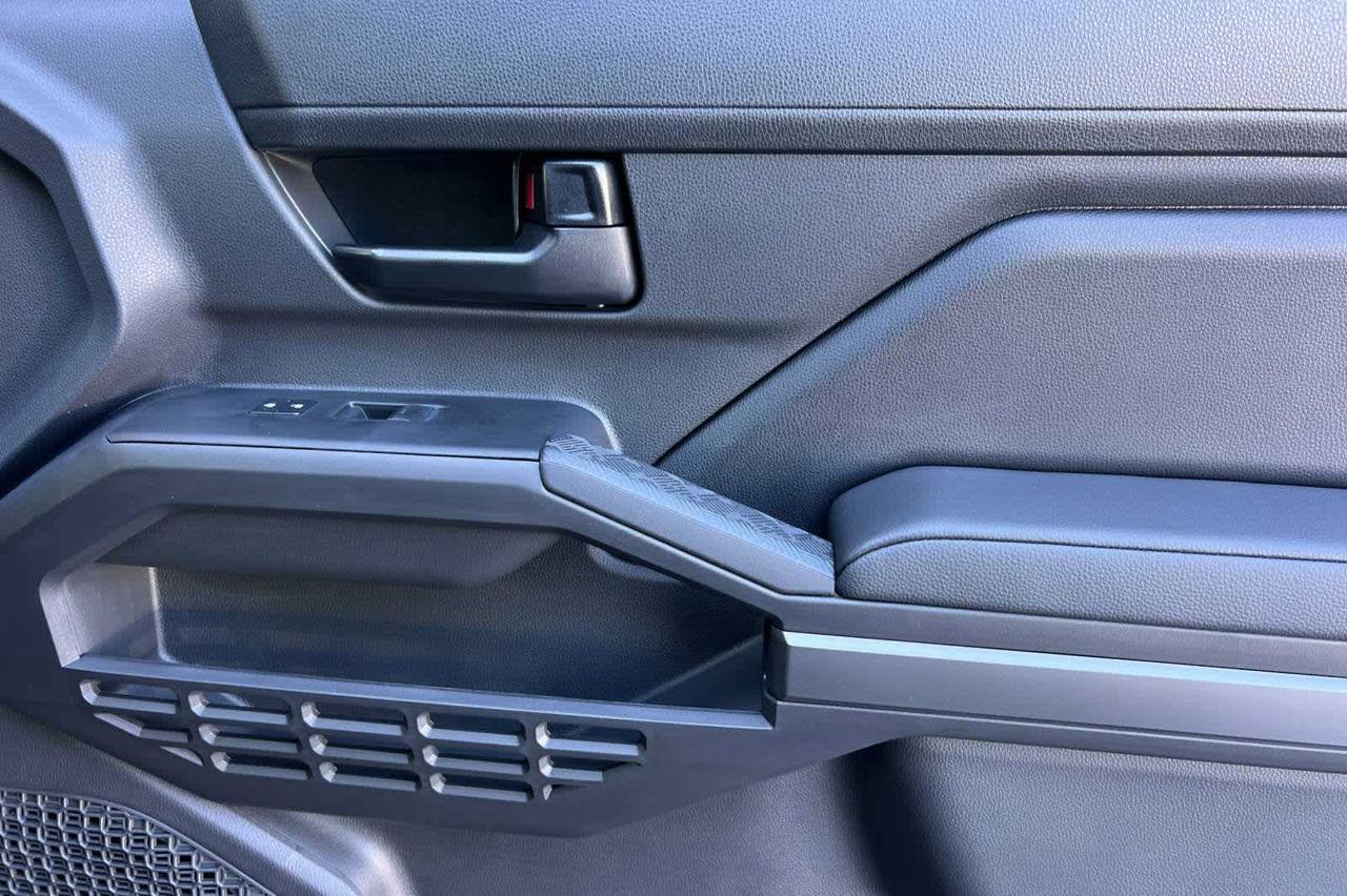 2025 Toyota Tacoma SR5 Roseville CA