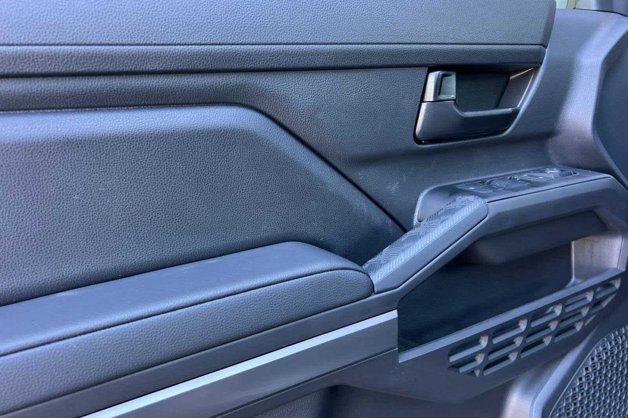 2025 Toyota Tacoma SR5 Roseville CA