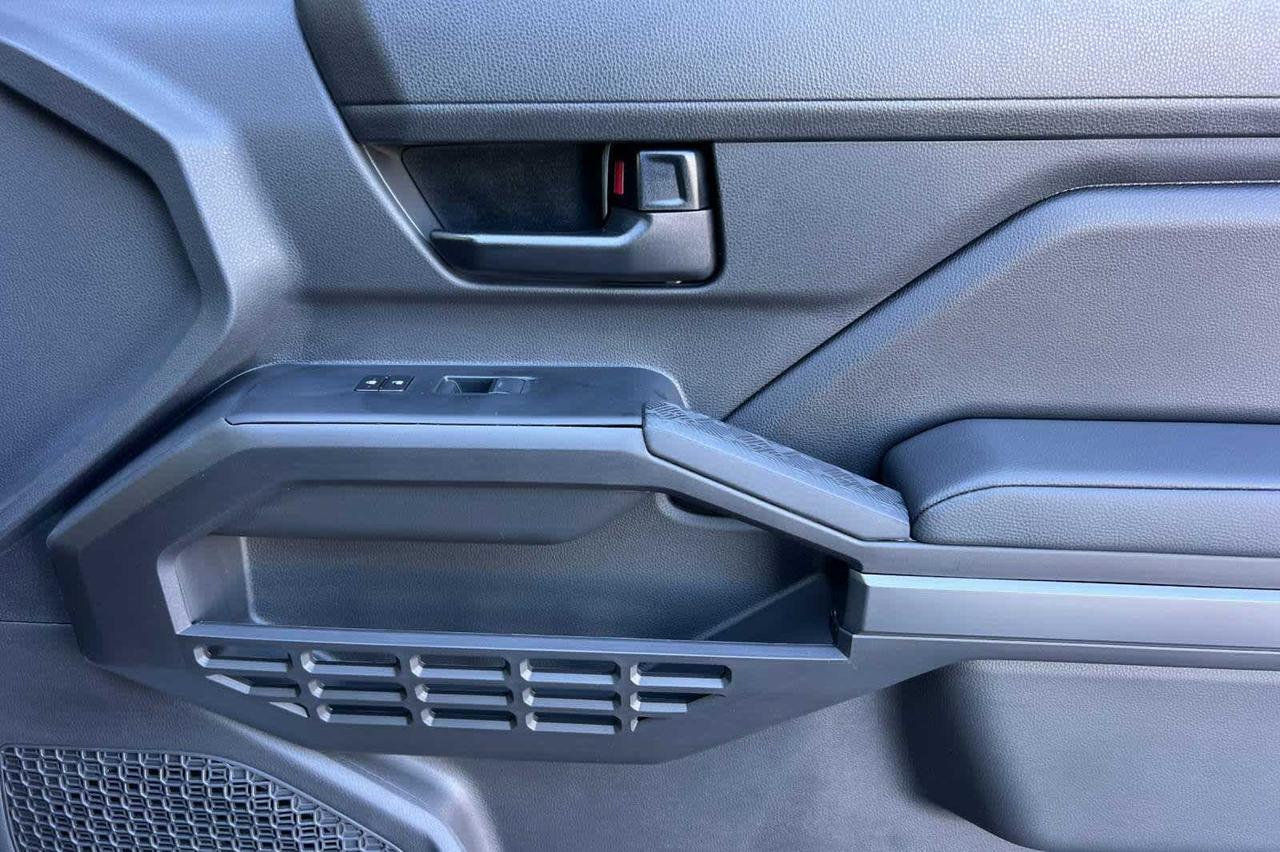 2025 Toyota Tacoma SR5 Roseville CA