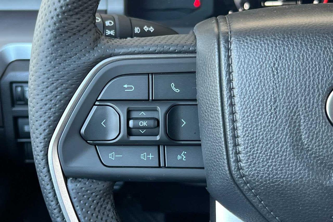 2025 Toyota Tacoma SR5 Roseville CA