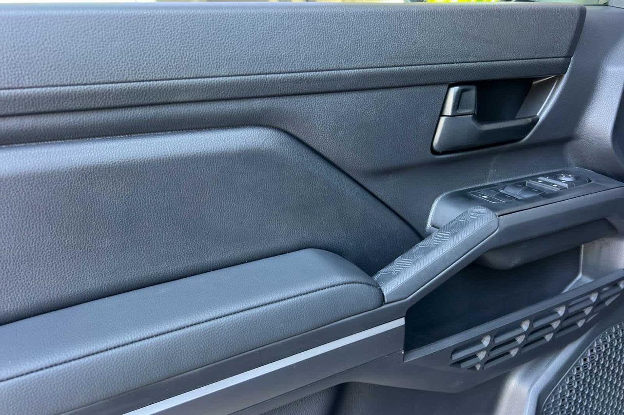 2025 Toyota Tacoma SR5 Roseville CA