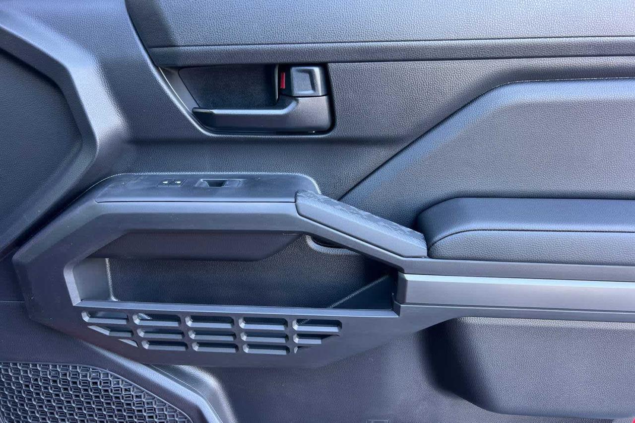 2025 Toyota Tacoma SR5 Roseville CA