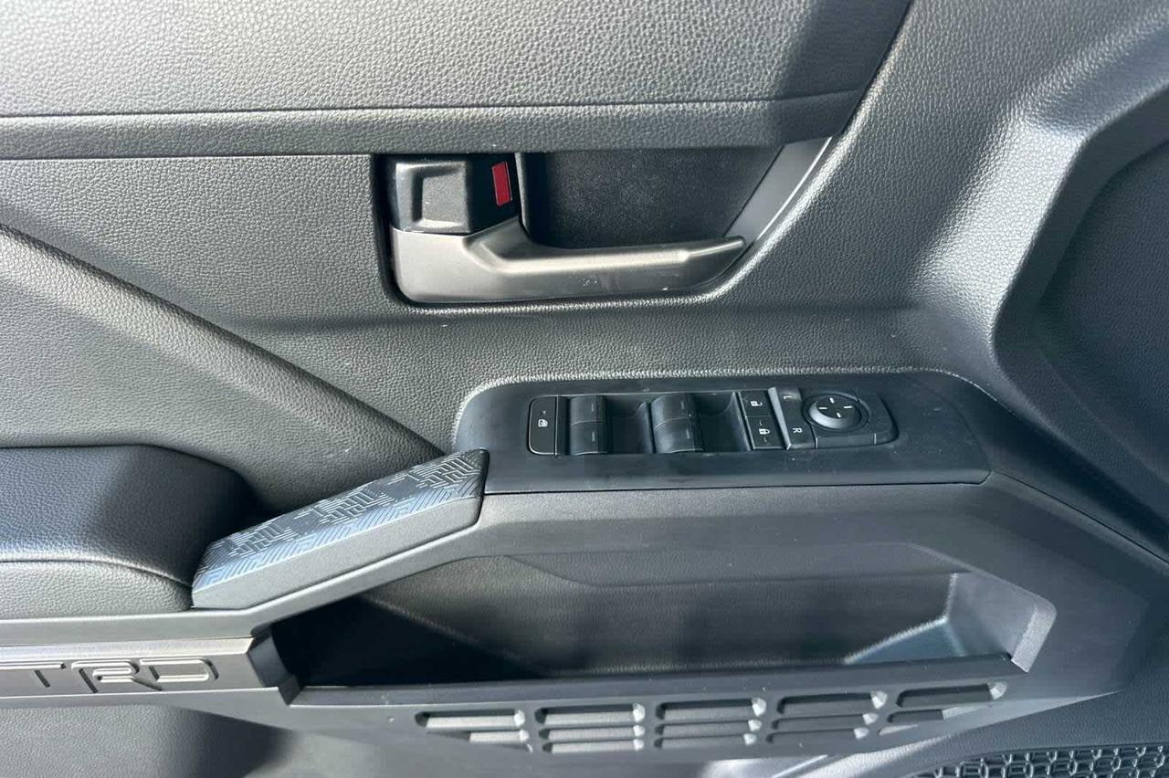 2025 Toyota Tacoma TRD Off Road Hybrid Roseville CA