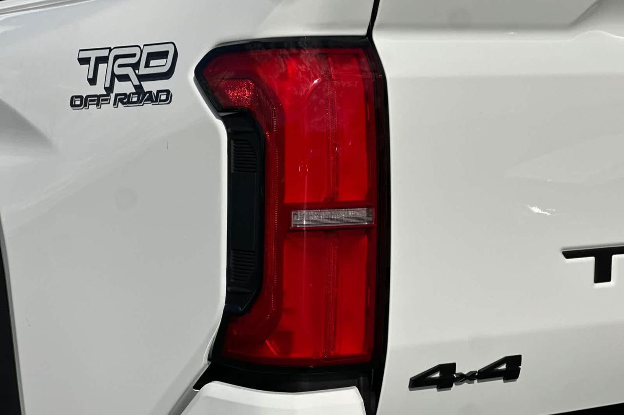 2025 Toyota Tacoma TRD Off Road Hybrid Roseville CA