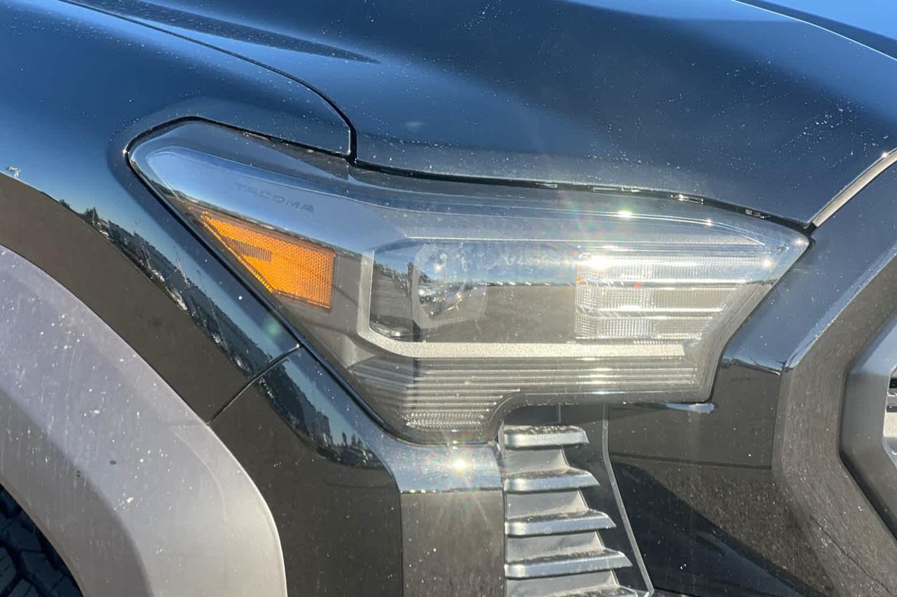 2025 Toyota Tacoma TRD Off Road Hybrid Roseville CA