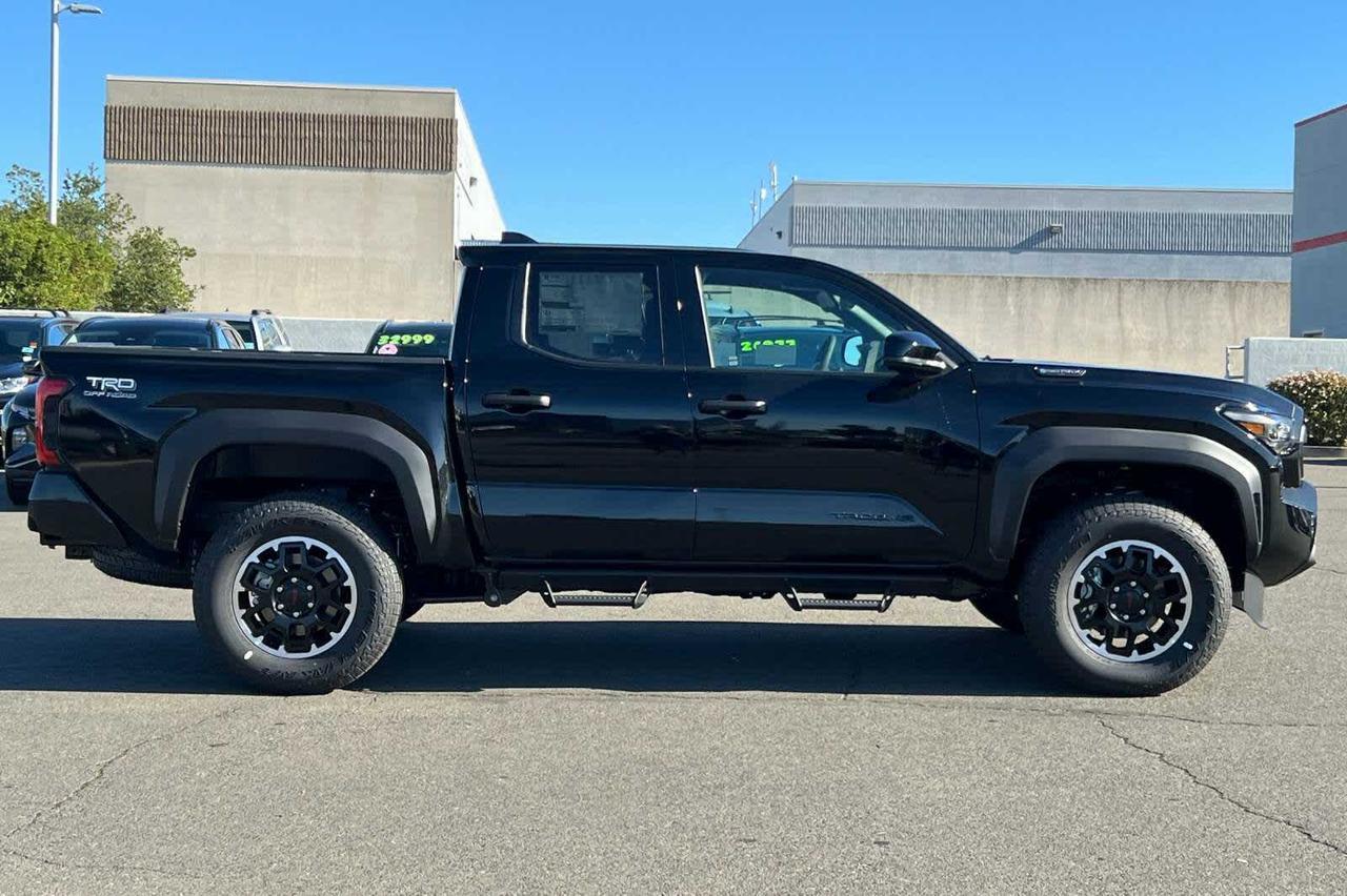 2025 Toyota Tacoma TRD Off Road Hybrid Roseville CA