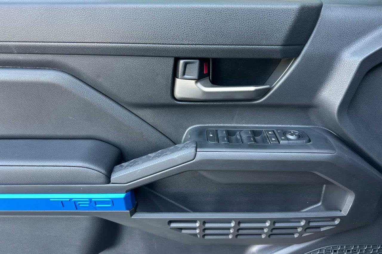 2025 Toyota Tacoma TRD Off Road Roseville CA