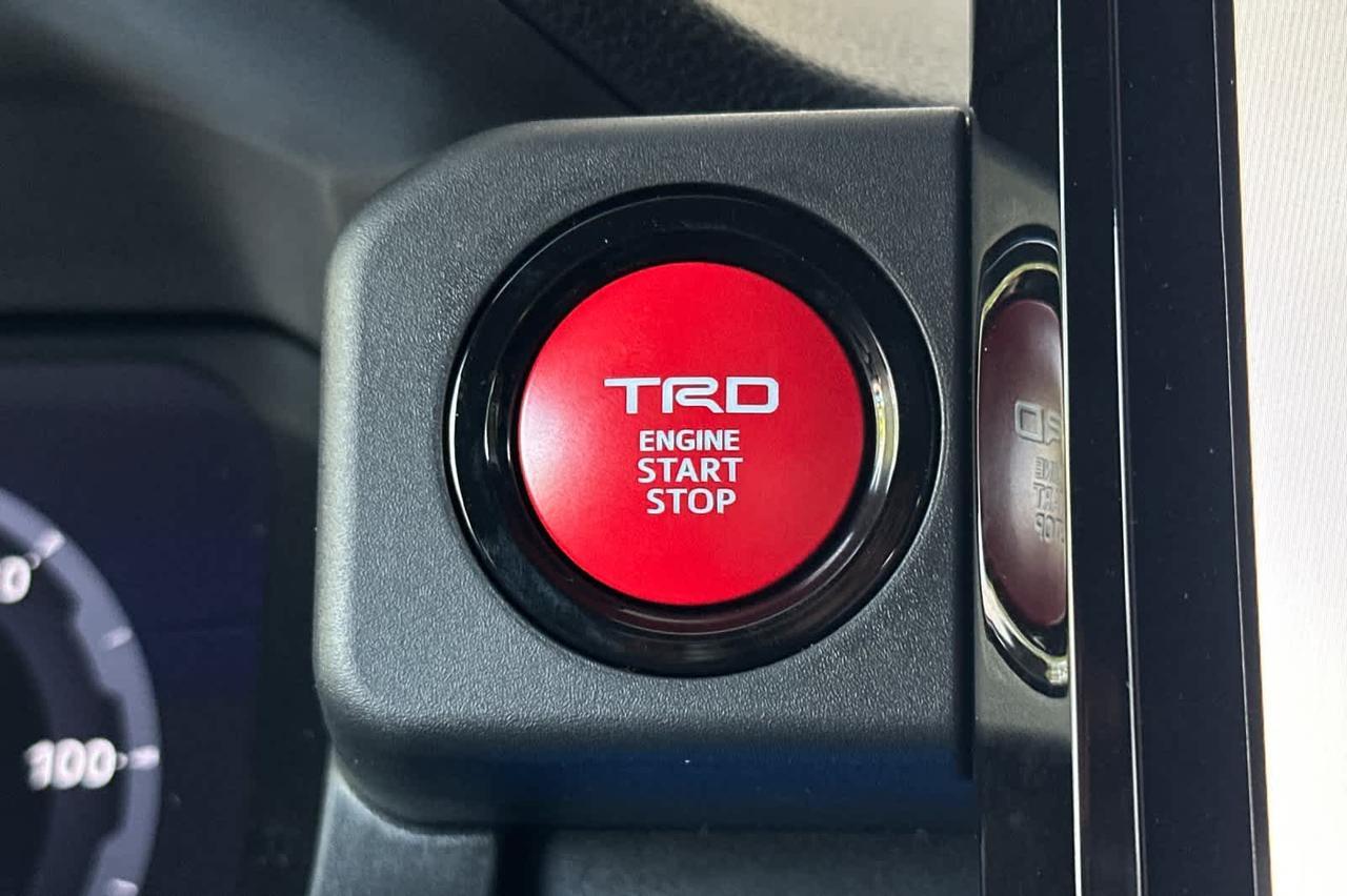 2025 Toyota Tacoma TRD Off Road Roseville CA