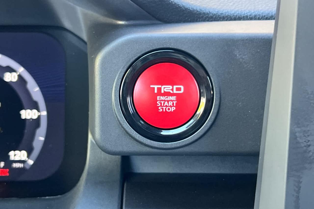2025 Toyota Tacoma TRD Off Road Roseville CA