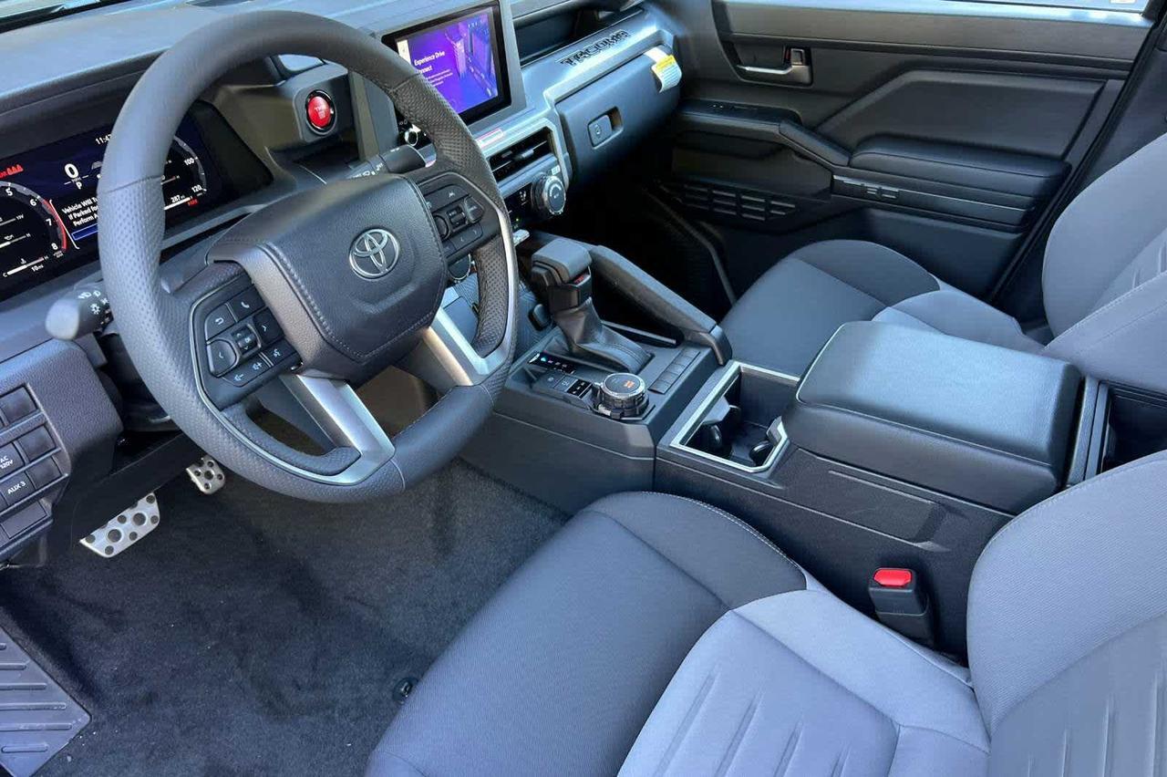 2025 Toyota Tacoma TRD Sport Roseville CA