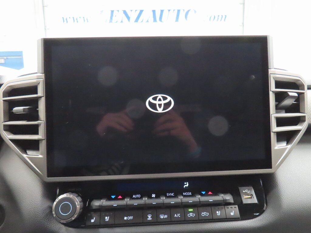 2025 Toyota Tundra 4x4 CrewMax Limited Fond du Lac WI