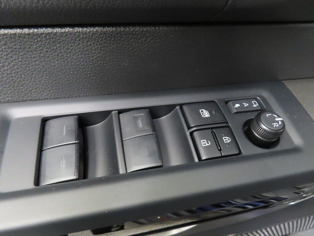 2025 Toyota Tundra 4x4 CrewMax Limited Fond du Lac WI