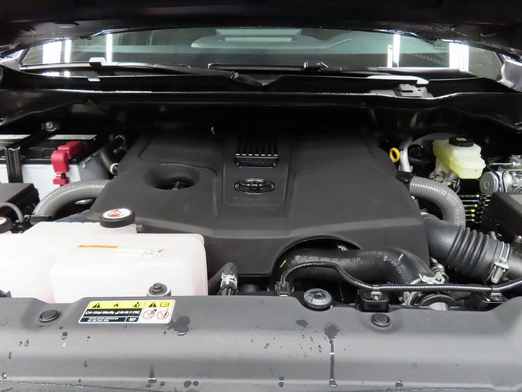 2025 Toyota Tundra 4x4 CrewMax Limited Fond du Lac WI