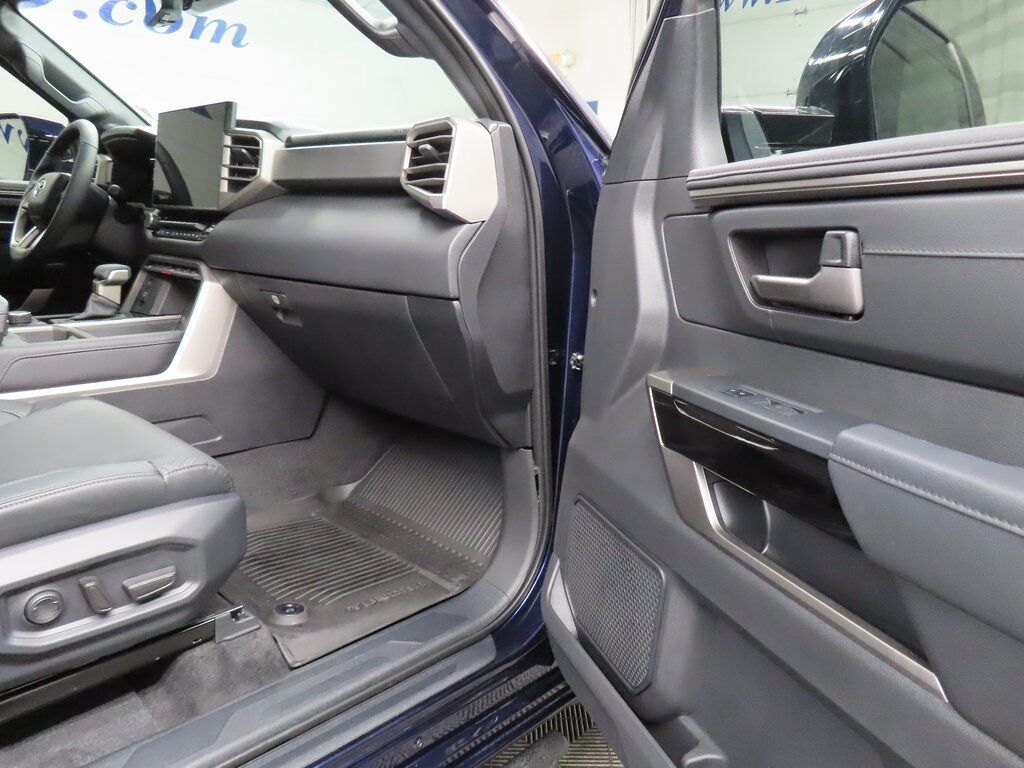 2025 Toyota Tundra 4x4 CrewMax Limited Fond du Lac WI 2025 Toyota Tundra 4x4 CrewMax Limited Fond du Lac WI