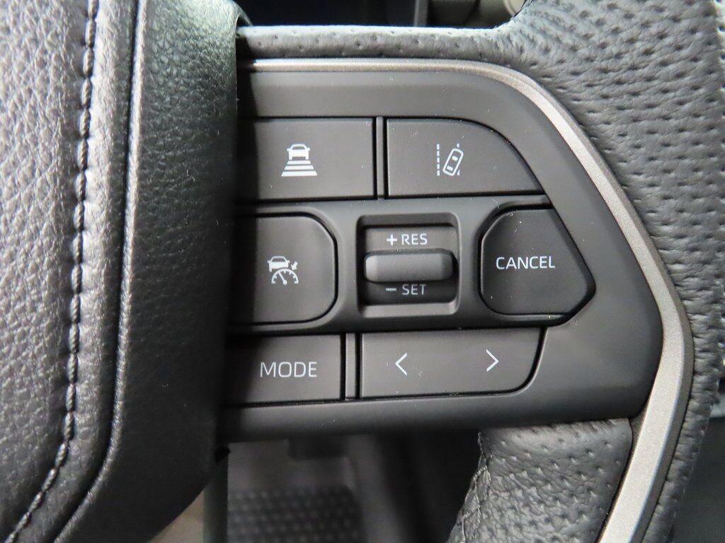 2025 Toyota Tundra 4x4 CrewMax Limited Fond du Lac WI