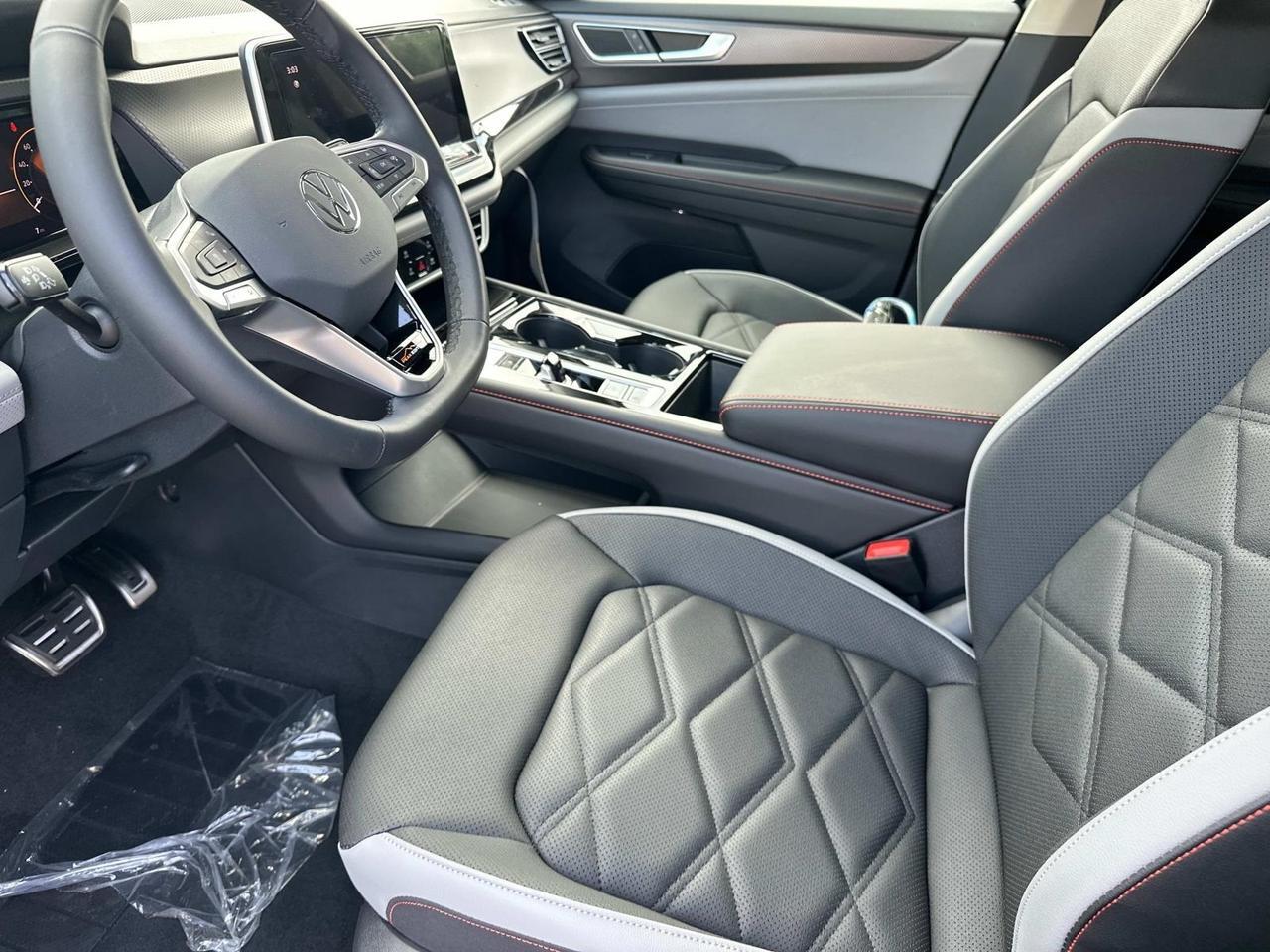 2025 Volkswagen Atlas 2.0T Peak Edition SE Woodbridge VA